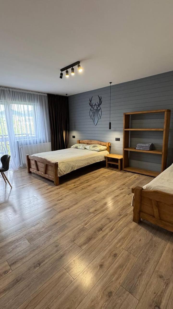 Кам'Яний Двір Mykulyčyn Exteriér fotografie