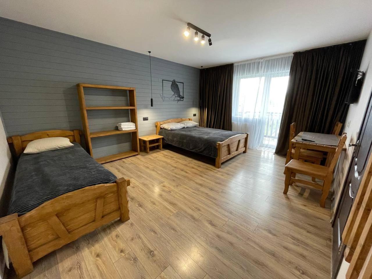 Кам'Яний Двір Mykulyčyn Exteriér fotografie